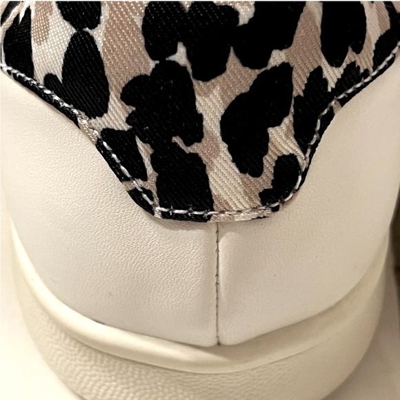 Old Navy women's Classic White Sneakers - Picture 3 of 4